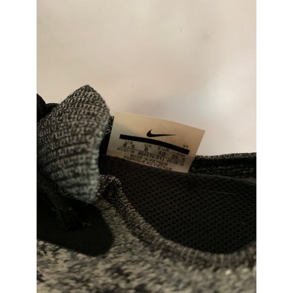 Nike Epic React Fly Knit Women's 8.5 Gray with Black Sneakers - Picture 7 of 10